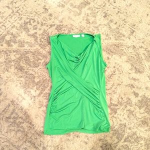 Kelly Green New York & Co short sleeve shirt sz XS